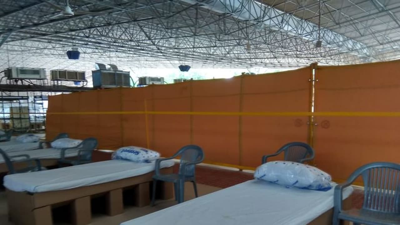ಸೋಂಕು ಸ್ಫೋಟ: ಖಾಸಗಿ ಆಸ್ಪತ್ರೆಗಳಲ್ಲಿ ಬೆಡ್ ಕಾಯ್ದಿರಿಸಲು ಸಂಸದ ಸೂಚನೆ ಸೋಂಕು ಸ್ಫೋಟ: ಖಾಸಗಿ ಆಸ್ಪತ್ರೆಗಳಲ್ಲಿ ಬೆಡ್ ಕಾಯ್ದಿರಿಸಲು ಸಂಸದ ಸೂಚನೆ
