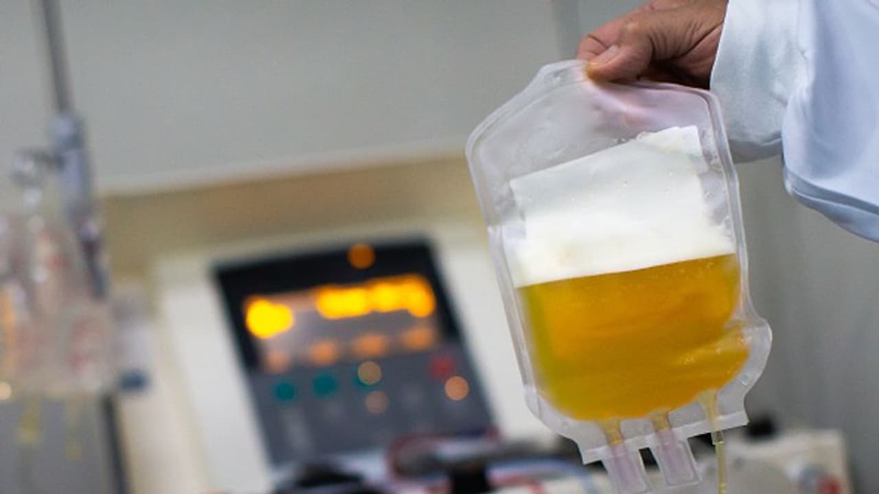 ಹುಬ್ಬಳ್ಳಿ: 13 ಕೊರೋನಾ ಸೋಂಕಿತರಿಗೆ ಪ್ಲಾಸ್ಮಾ ಥೆರಪಿ, ಗುಣಮುಖ ಹುಬ್ಬಳ್ಳಿ: 13 ಕೊರೋನಾ ಸೋಂಕಿತರಿಗೆ ಪ್ಲಾಸ್ಮಾ ಥೆರಪಿ, ಗುಣಮುಖ