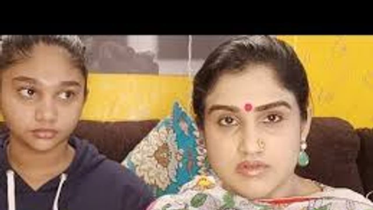 ஆமா நான் தப்பு பண்றேன்... தில்லா ஒத்துப்பேன்... பீட்டர் பால் முன்னாள் மனைவிக்கு சரியான பதிலடி கொடுத்த வனிதா! ஆமா நான் தப்பு பண்றேன்... தில்லா ஒத்துப்பேன்... பீட்டர் பால் முன்னாள் மனைவிக்கு சரியான பதிலடி கொடுத்த வனிதா!