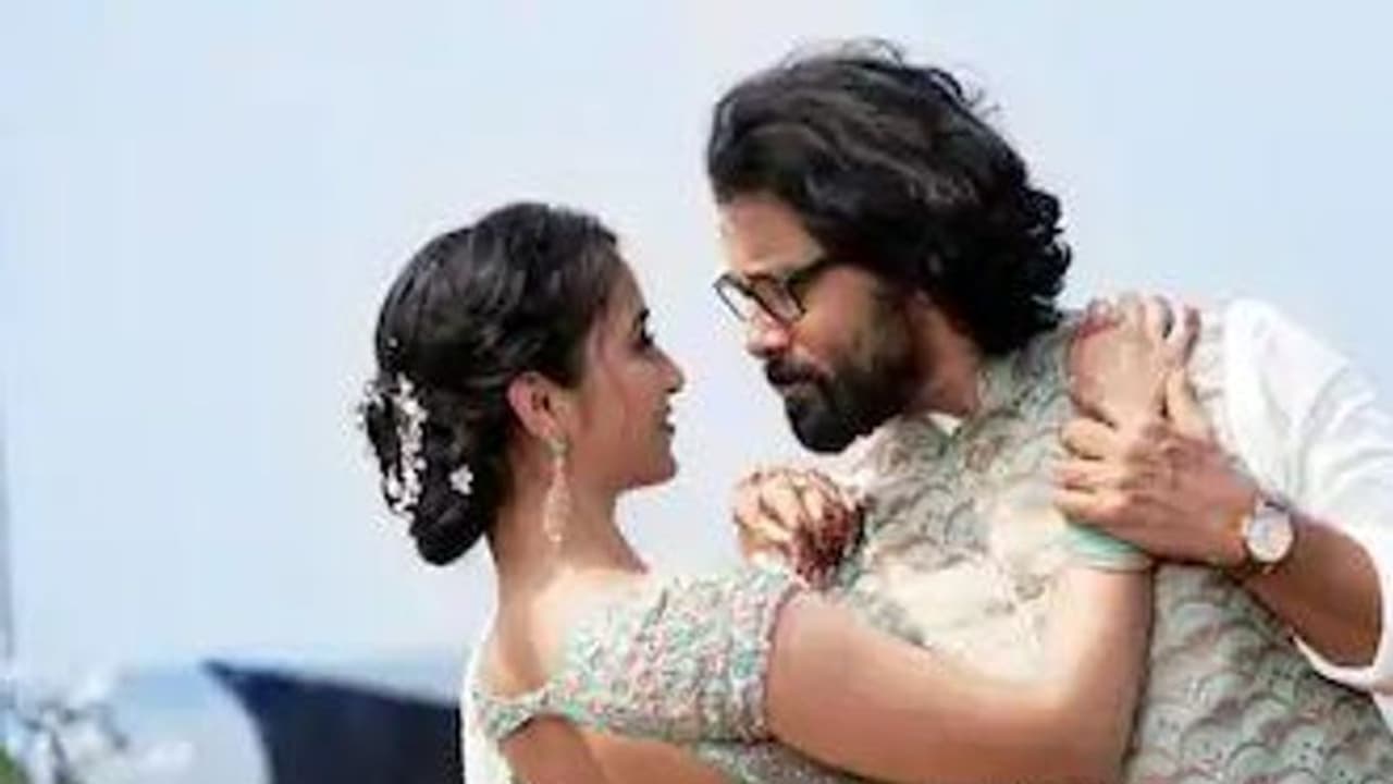 இசைப்புயலின் மாயாஜாலம்... வெளியானது “கோப்ரா” படத்தின் முதல் பாடலான “தும்பி துள்ளல்”...! இசைப்புயலின் மாயாஜாலம்... வெளியானது “கோப்ரா” படத்தின் முதல் பாடலான “தும்பி துள்ளல்”...!