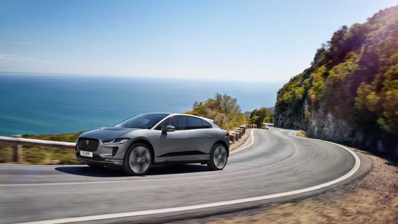 പുതിയ ജാഗ്വാ൪ ഐ പേസ് ബ്ലാക്കിന്റെ ബുക്കിംഗ് തുടങ്ങി