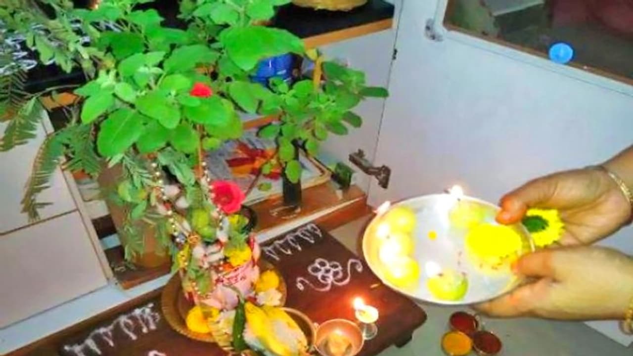 এই ব্রত পালনে দূর হয় বহু জন্মের পাপ, জেনে নিন এই তিথির গুরুত্ব এই ব্রত পালনে দূর হয় বহু জন্মের পাপ, জেনে নিন এই তিথির গুরুত্ব