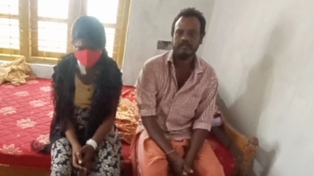 അസുഖം മാറി വന്ന് മീനുവിന് ഇനിയും പഠിക്കണം; സുമനസുകളുടെ സഹായം തേടി കുടുംബം അസുഖം മാറി വന്ന് മീനുവിന് ഇനിയും പഠിക്കണം; സുമനസുകളുടെ സഹായം തേടി കുടുംബം