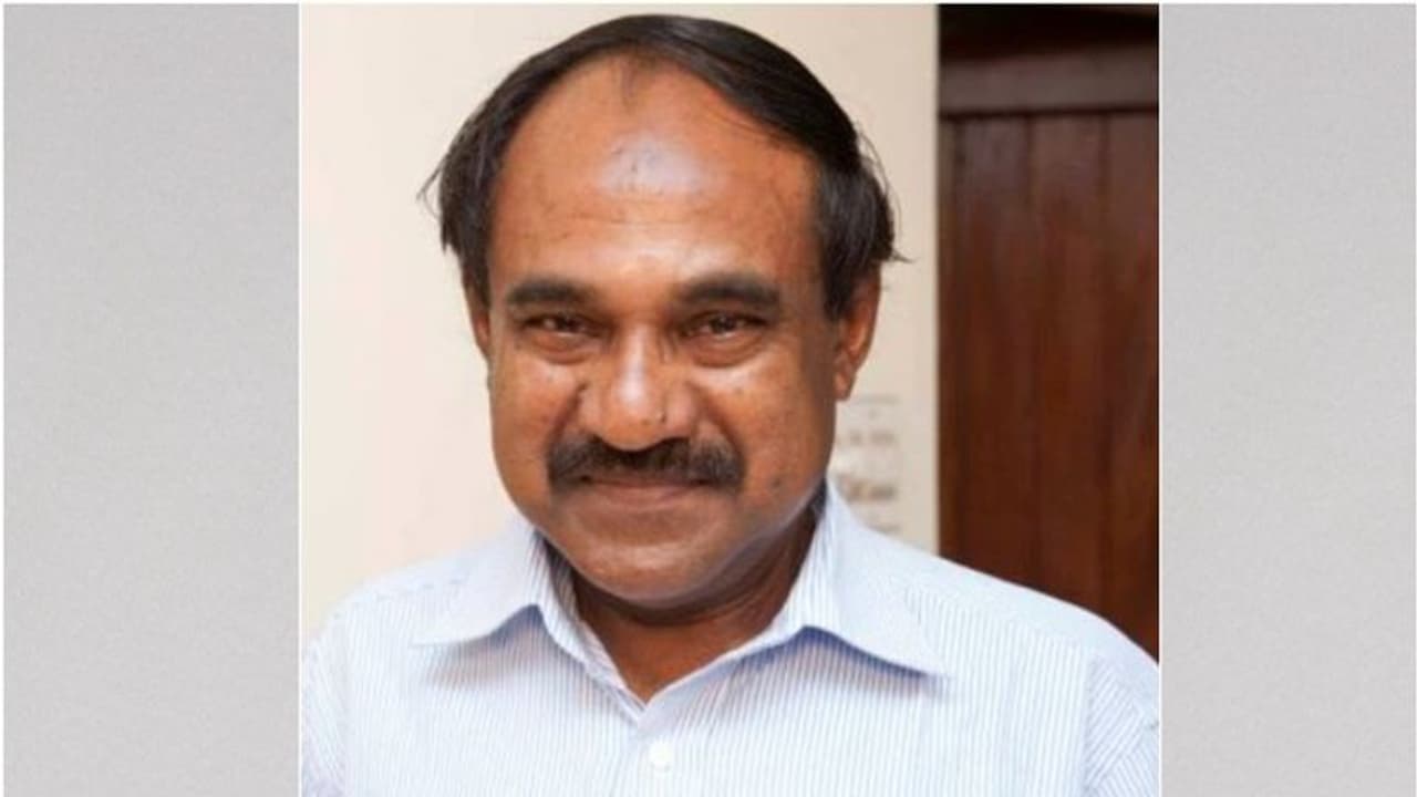 കൊവിഡ് ബാധിച്ച് ഒരു പ്രവാസി മലയാളി കൂടി മരിച്ചു കൊവിഡ് ബാധിച്ച് ഒരു പ്രവാസി മലയാളി കൂടി മരിച്ചു