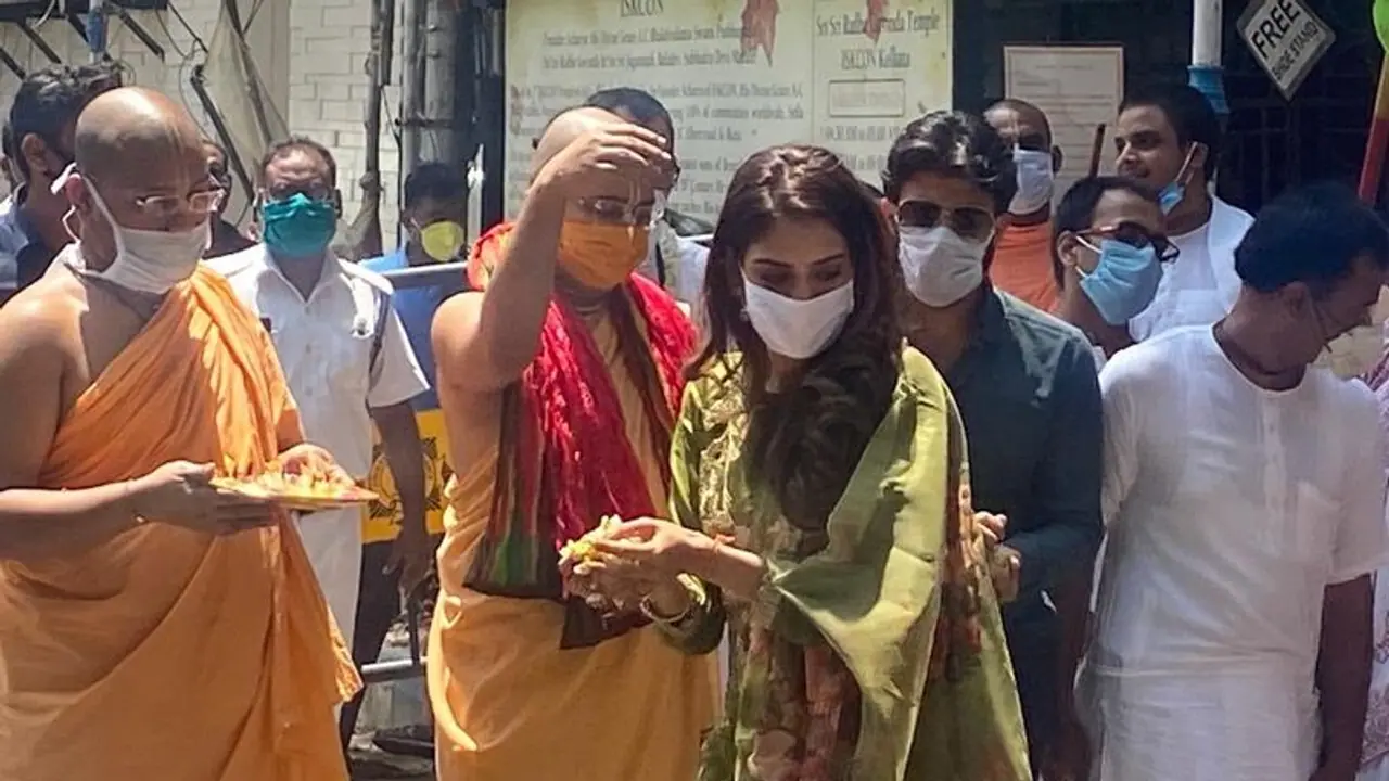 টিকটক নিয়ে মুখ খুললেন নুসরত জাহান, চিনা অ্য়াপ বন্ধ নিয়ে একগুচ্ছ প্রশ্নও তুললেন