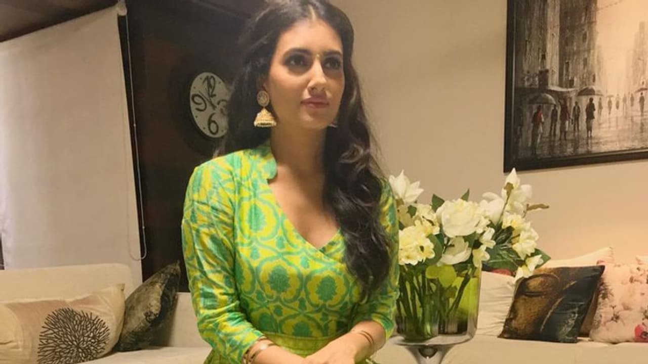 'इश्कबाज' की एक्ट्रेस की खत्म हो गई थी सूंघने की शक्ति फिर करवाया कोरोना टेस्ट, सामने आई ये रिपोर्ट 'इश्कबाज' की एक्ट्रेस की खत्म हो गई थी सूंघने की शक्ति फिर करवाया कोरोना टेस्ट, सामने आई ये रिपोर्ट