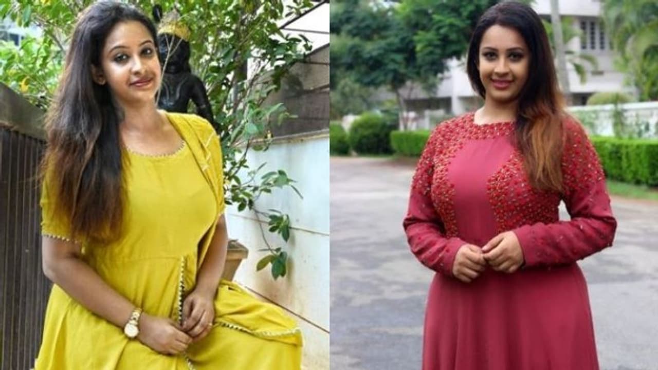 ടിക് ടോക്കിലെ ഒന്നര മില്ല്യണ് ആരാധകര്ക്ക് നന്ദി പറഞ്ഞ് സൗഭാഗ്യ വെങ്കിടേഷ് ടിക് ടോക്കിലെ ഒന്നര മില്ല്യണ് ആരാധകര്ക്ക് നന്ദി പറഞ്ഞ് സൗഭാഗ്യ വെങ്കിടേഷ്