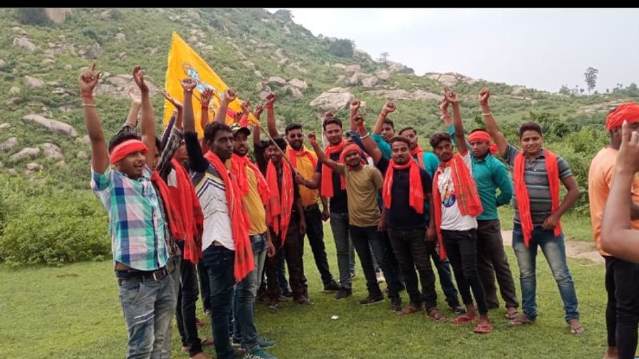 তৃণমূল থেকে কর্মীদের 'ঘর ওয়াপসি', পুরুলিয়ায় শক্তি বাড়ছে বজরং দলের তৃণমূল থেকে কর্মীদের 'ঘর ওয়াপসি', পুরুলিয়ায় শক্তি বাড়ছে বজরং দলের