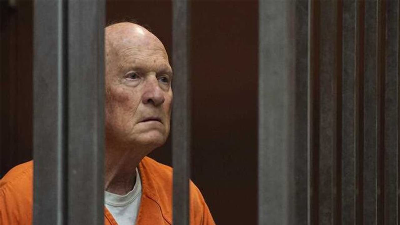 'ഗോൾഡൻ സ്റ്റേറ്റ് കില്ലർ', മുന് പൊലീസ് ഓഫീസര്; നടത്തിയത് 13 കൊലപാതകങ്ങൾ, 50 ബലാത്സംഗങ്ങൾ, 120 കൊള്ളകൾ 'ഗോൾഡൻ സ്റ്റേറ്റ് കില്ലർ', മുന് പൊലീസ് ഓഫീസര്; നടത്തിയത് 13 കൊലപാതകങ്ങൾ, 50 ബലാത്സംഗങ്ങൾ, 120 കൊള്ളകൾ