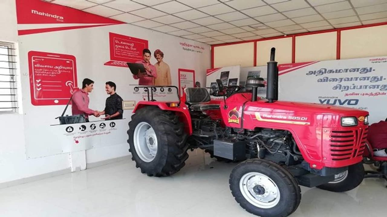 ಕೊರೋನಾದಿಂದ ಹಳ್ಳಿಯತ್ತ ಜನ, ಕಾರು ಬೈಕ್‌ಗಿಂತ ಟ್ರಾಕ್ಟರ್ ಖರೀದಿಯಲ್ಲಿ ಏರಿಕೆ!