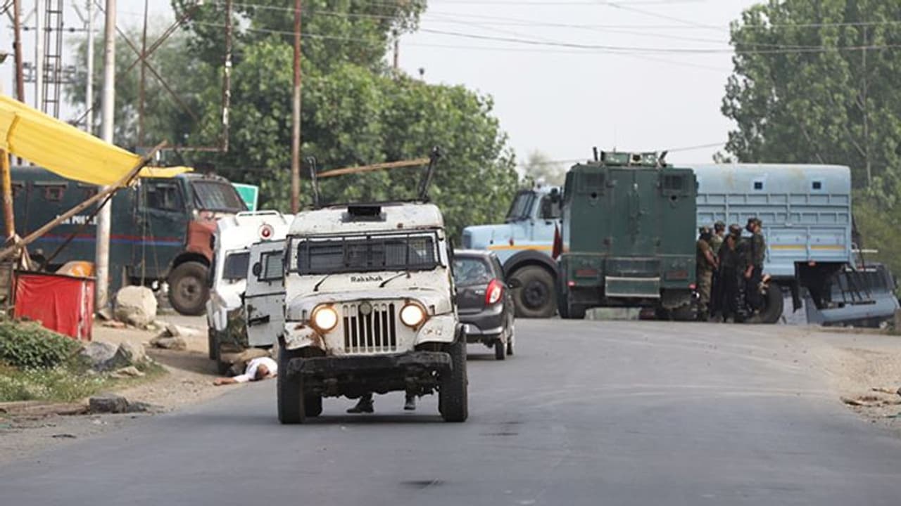 J&K: Injured councillor succumbs, death toll 3 in Sopore attack