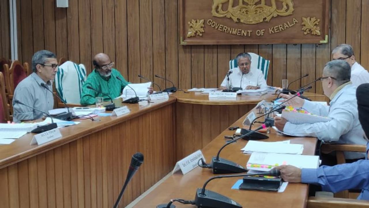 55 പദ്ധതികൾക്ക് അനുമതി നൽകി കിഫ്ബി എക്സിക്യുട്ടീവ് കമ്മിറ്റി: പട്ടികയിൽ കൊച്ചി ബാംഗ്ലൂർ വ്യവസായ ഇടനാഴിയും