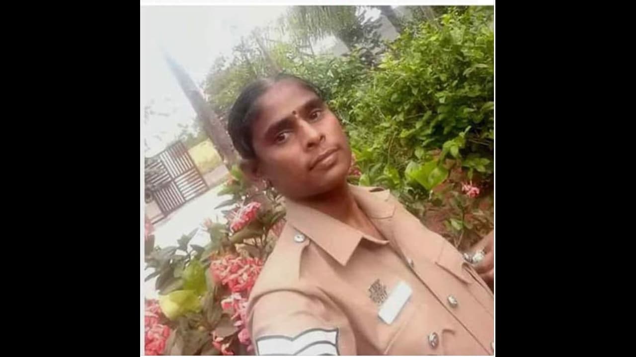 தலைமைக்காவலர் ரேவதி இவ்வளவு துணிச்சலாக சாட்சியம் அளிக்க யார் காரணம் ? அதன் பின்னணி இது தான்.! தலைமைக்காவலர் ரேவதி இவ்வளவு துணிச்சலாக சாட்சியம் அளிக்க யார் காரணம் ? அதன் பின்னணி இது தான்.!