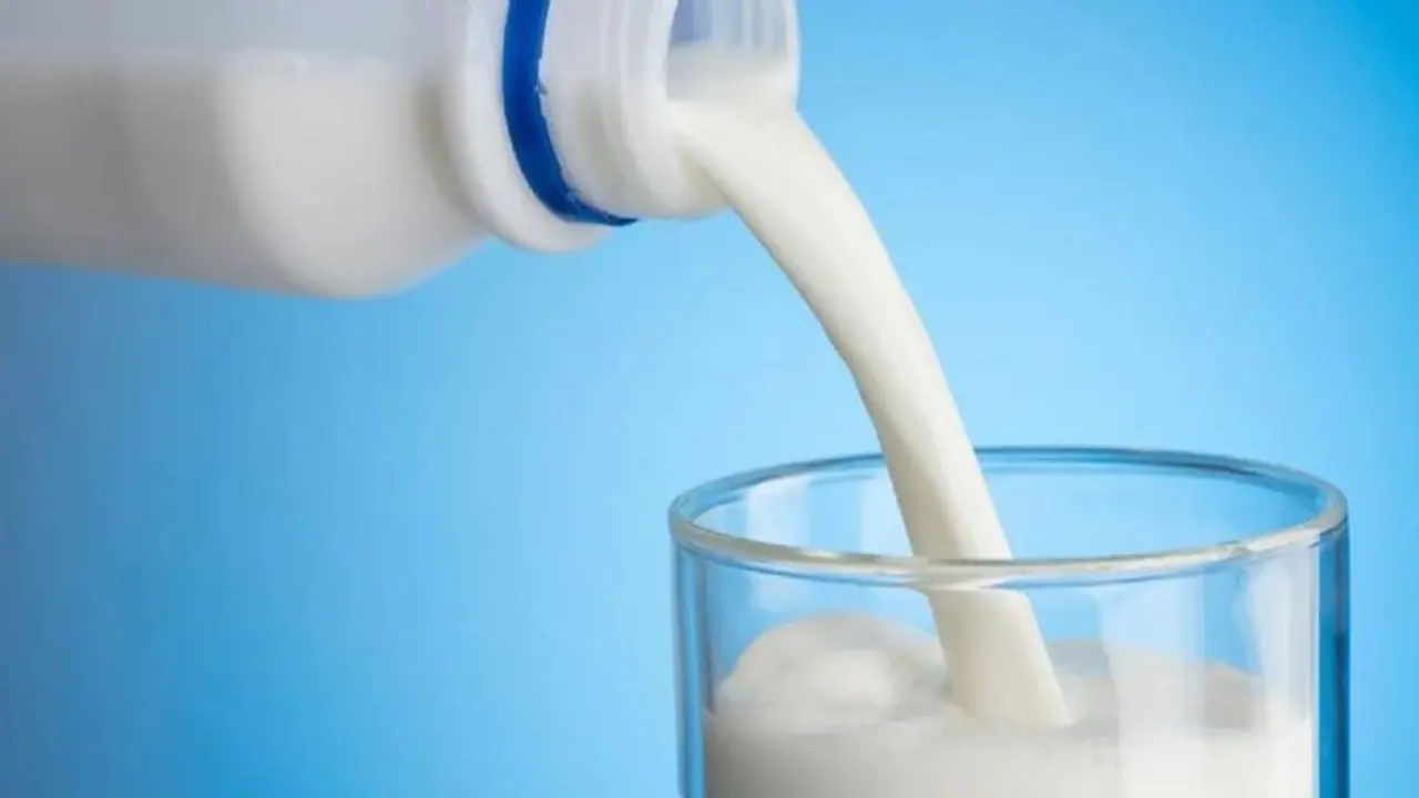 KMF ಹಾಲಿನ ದರ ಇಳಿಕೆ : ವ್ಯಾಪಕ ಖಂಡನೆ KMF ಹಾಲಿನ ದರ ಇಳಿಕೆ : ವ್ಯಾಪಕ ಖಂಡನೆ