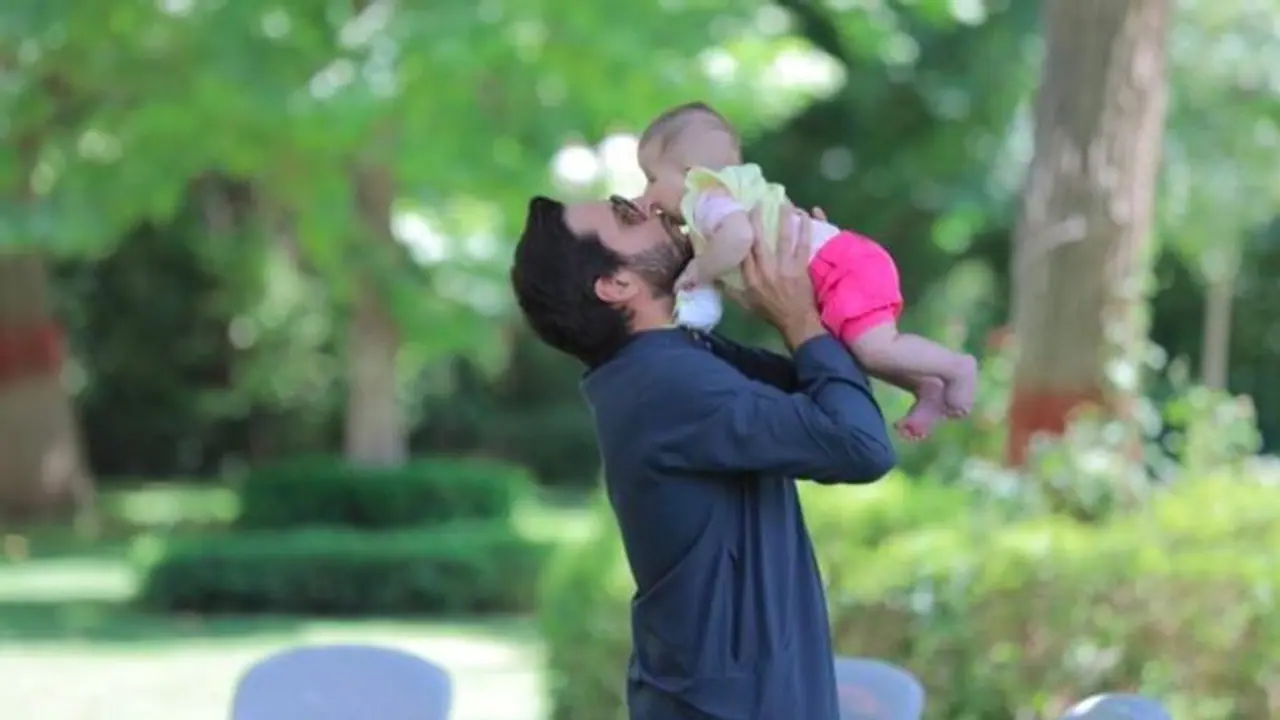 অবশেষে স্বস্তি,স্বপরিবারে করোনা মুক্ত হলেন শাহিদ আফ্রিদি