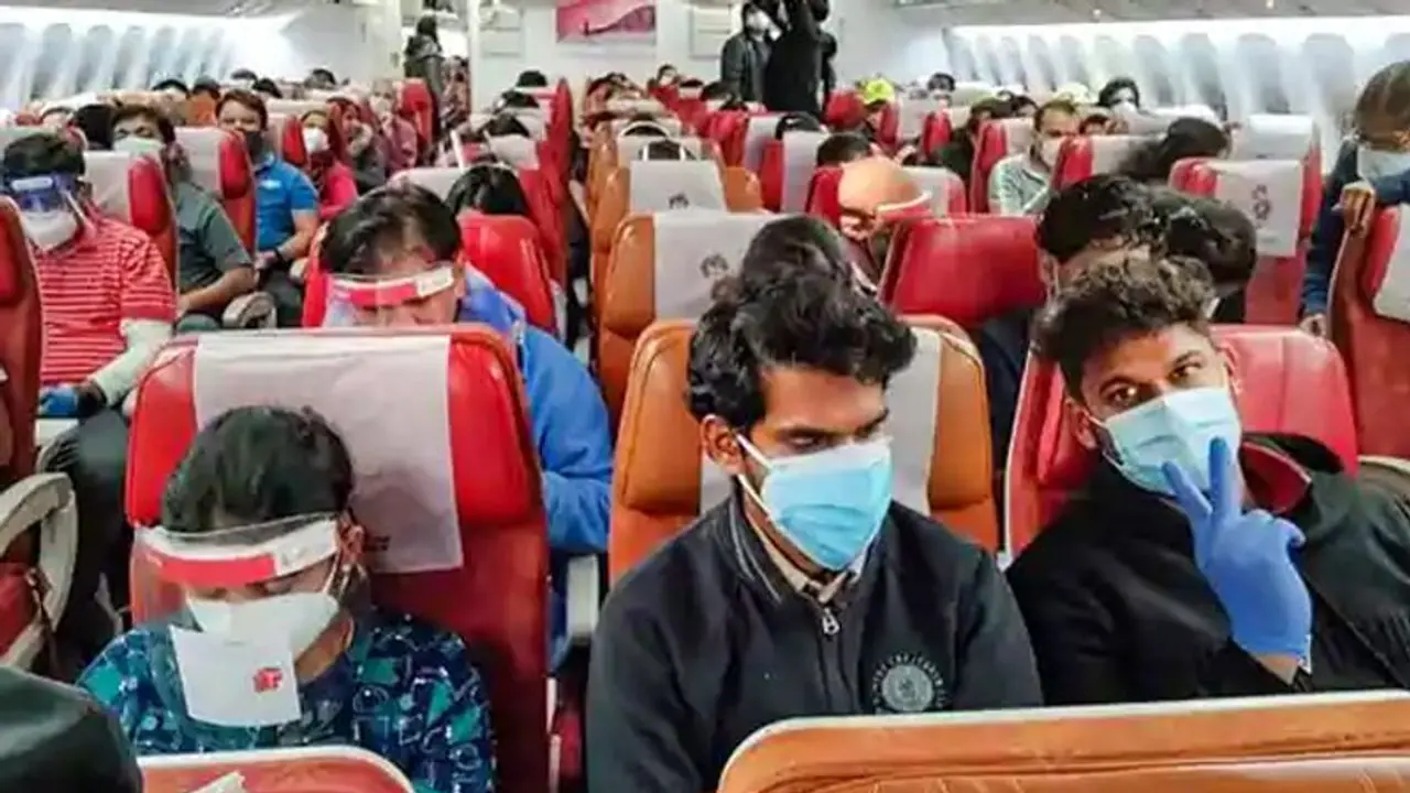 Travel Rules: আন্তর্জাতিক বিমানযাত্রীদের জন্য বিশেষ নিয়ম লাগু, কড়া কেন্দ্র Travel Rules: আন্তর্জাতিক বিমানযাত্রীদের জন্য বিশেষ নিয়ম লাগু, কড়া কেন্দ্র