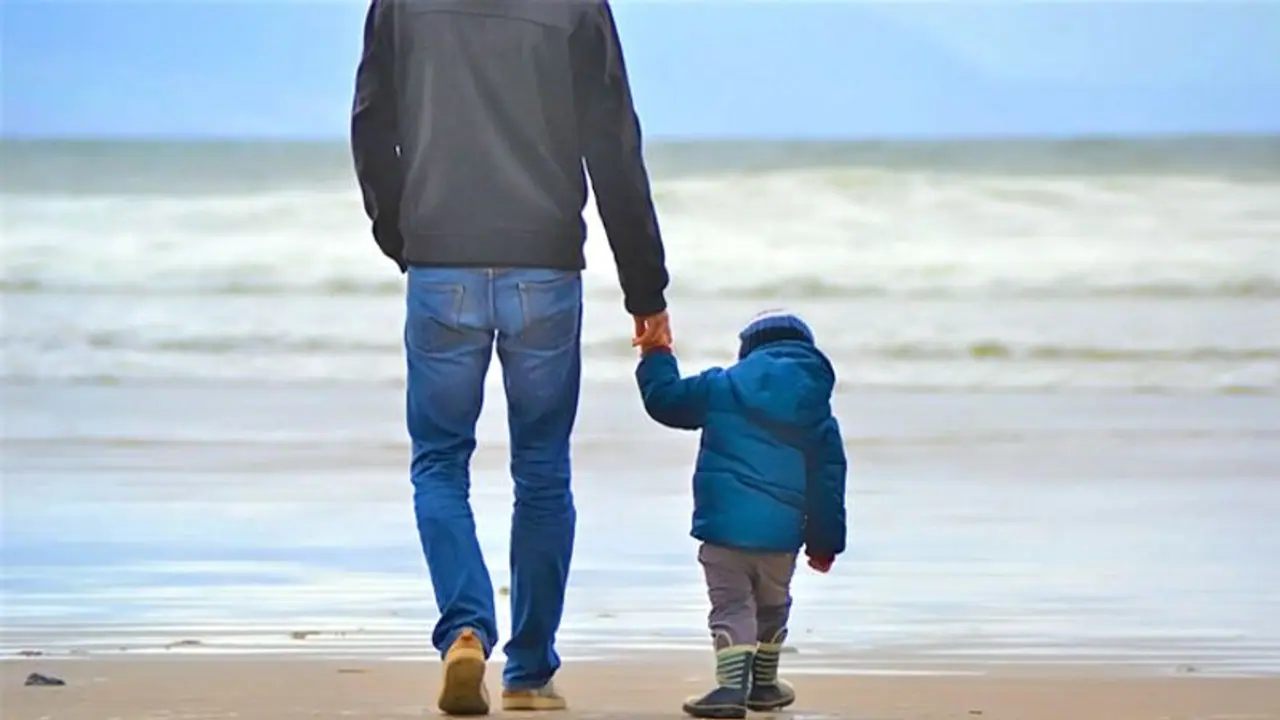 चाणक्य नीति: सुख और शांति चाहते हैं तो हर पिता को ध्यान रखनी चाहिए ये बातें चाणक्य नीति: सुख और शांति चाहते हैं तो हर पिता को ध्यान रखनी चाहिए ये बातें