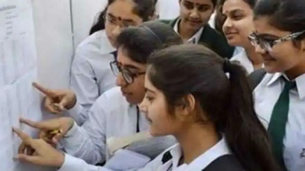 MP Board जानें कब जारी होगा 10वीं और 12वीं क्लास का रिजल्ट, छात्रों SMS समेत ऐसे मिलेगा स्कोरकार्ड 