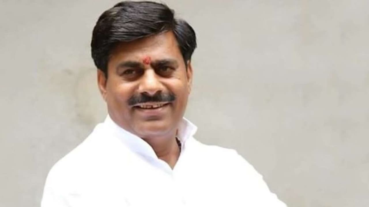 మాకు ఓటేసే ప్రతీ ఓటరుకు రూ. 6 వేలు ఇస్తాం కర్ణాటక బీజేపీ ఎమ్మెల్యే రమేష్ జార్కిహోళి బహిరంగ ప్రకటన