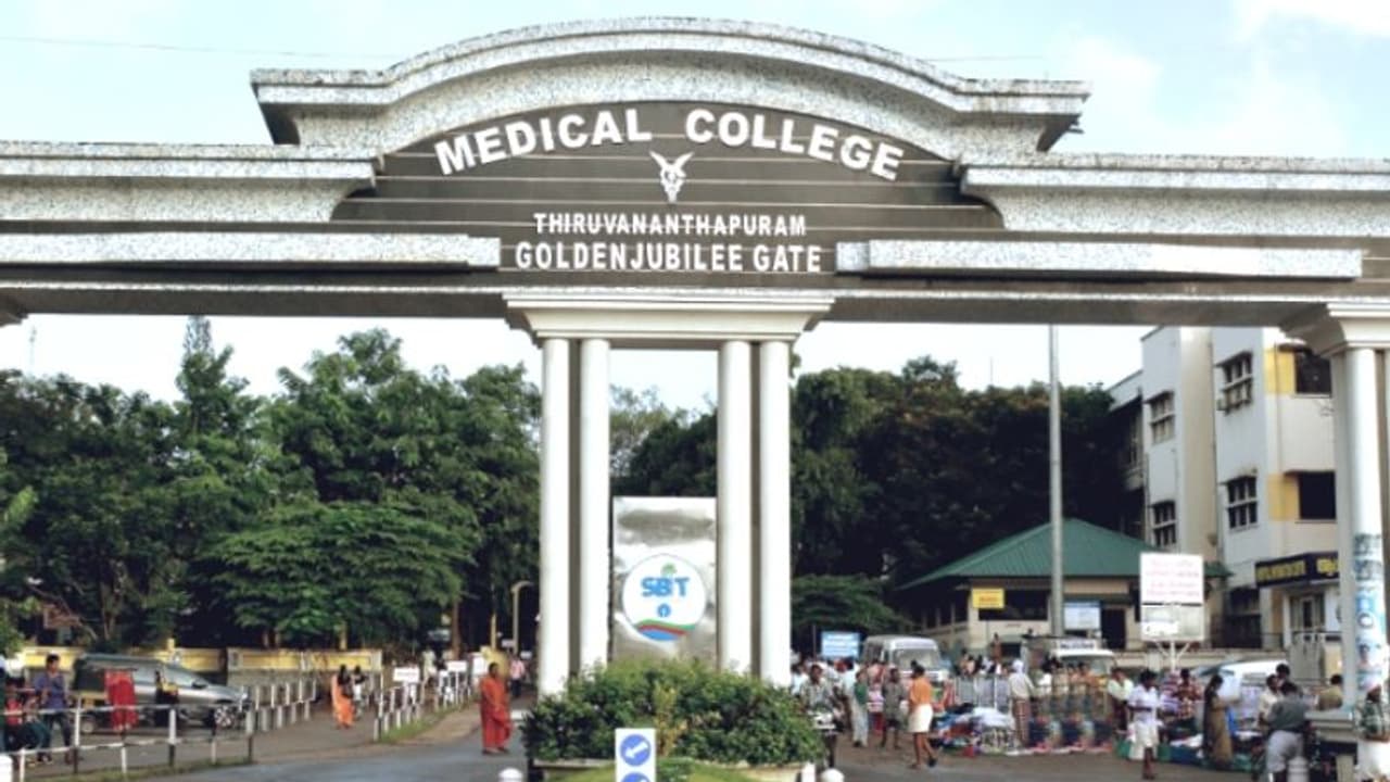 ബാലാരാമപുരം സ്വദേശിയുടെ റൂട്ട് മാപ്പ് പുറത്ത്; മെഡിക്കല് കോളേജ് ഒപി ബ്ലോക്കും സമ്പര്ക്കപ്പട്ടികയില് ബാലാരാമപുരം സ്വദേശിയുടെ റൂട്ട് മാപ്പ് പുറത്ത്; മെഡിക്കല് കോളേജ് ഒപി ബ്ലോക്കും സമ്പര്ക്കപ്പട്ടികയില്