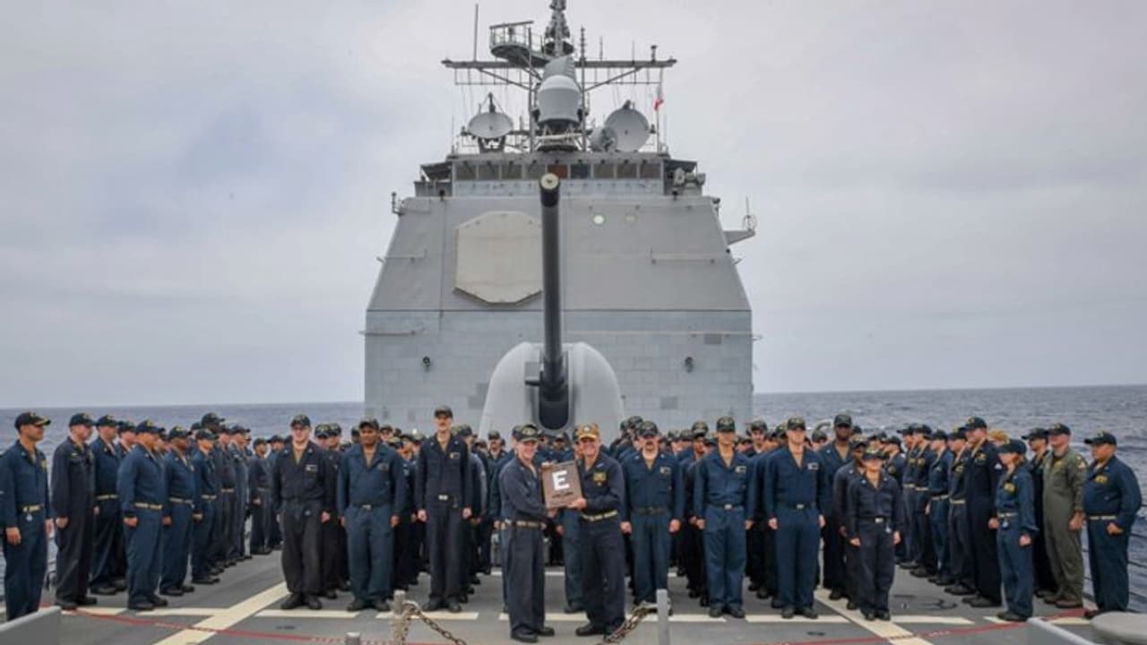 சீனாவை அடித்து துவம்சம் செய்யாமல் விடாதுபோல அமெரிக்கா..!! தென்சீன கடலில் மீண்டும் அமெரிக்கா போர் ஒத்திகை..!!