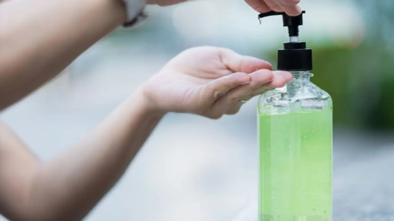 Coronavirus: Sanitiser sprayed on Pune man’s private parts as punishment Coronavirus: Sanitiser sprayed on Pune man’s private parts as punishment