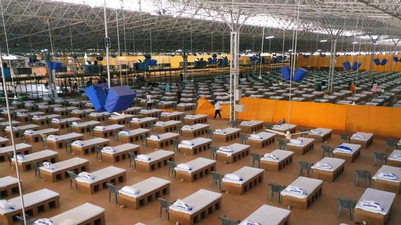 সরকারি স্কুলে এবার 'কোভিড কেয়ার ইউনিট', বৃহস্পতিবারই উদ্বোধন করছেন রাজ্যের ২ মন্ত্রী সরকারি স্কুলে এবার 'কোভিড কেয়ার ইউনিট', বৃহস্পতিবারই উদ্বোধন করছেন রাজ্যের ২ মন্ত্রী