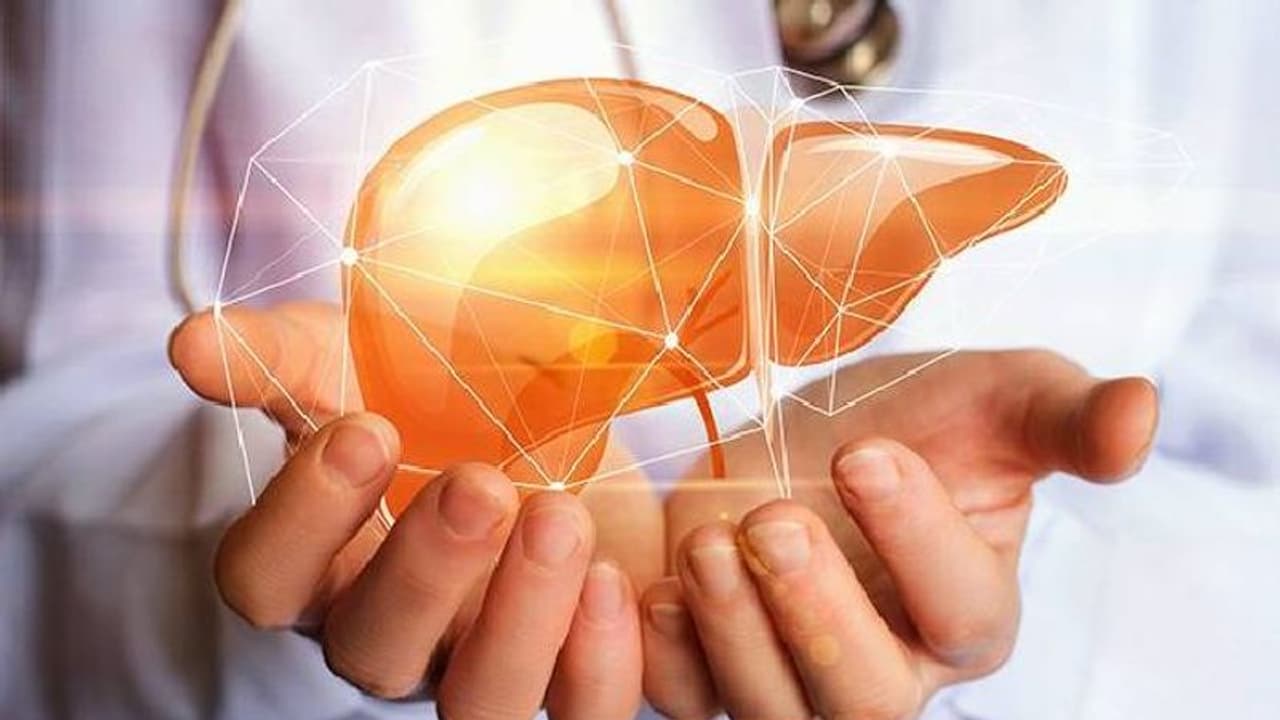 കരളിന്റെ ആരോഗ്യത്തിന് ശ്രദ്ധിക്കേണ്ട നാല് സിംപിള് കാര്യങ്ങള്... കരളിന്റെ ആരോഗ്യത്തിന് ശ്രദ്ധിക്കേണ്ട നാല് സിംപിള് കാര്യങ്ങള്...