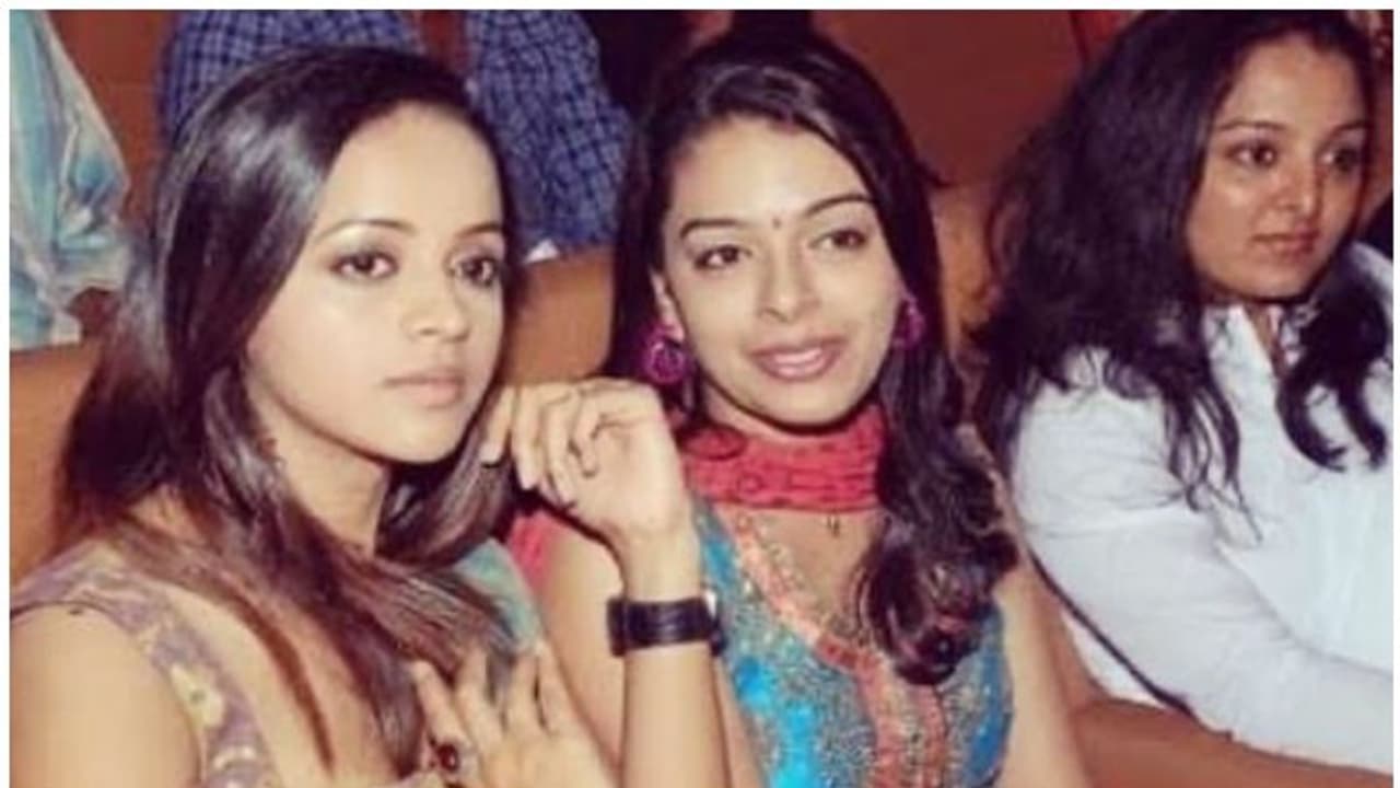 പണ്ടൊരിക്കല്, ഭാവനയ്ക്കും മഞ്ജു വാര്യര്ക്കും ഒപ്പമുള്ള ഫോട്ടോയുമായി രാധിക പണ്ടൊരിക്കല്, ഭാവനയ്ക്കും മഞ്ജു വാര്യര്ക്കും ഒപ്പമുള്ള ഫോട്ടോയുമായി രാധിക