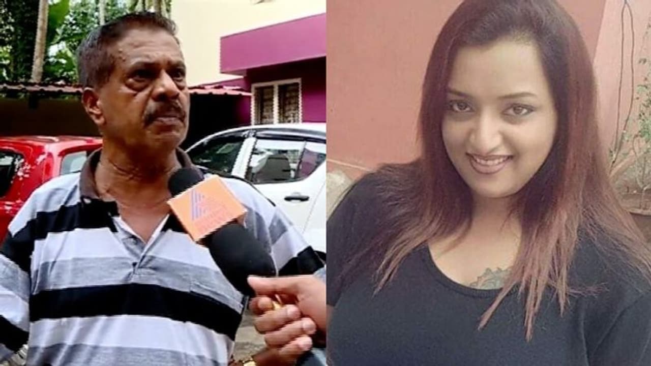 'ഐടി സെക്രട്ടറി ശിവശങ്കരൻ സ്വപ്നയുടെ ഫ്ലാറ്റിൽ സ്ഥിരം സന്ദർശകനായിരുന്നു'; ആരോപണവുമായി അസോസിയേഷൻ ഭാരവാഹികൾ 'ഐടി സെക്രട്ടറി ശിവശങ്കരൻ സ്വപ്നയുടെ ഫ്ലാറ്റിൽ സ്ഥിരം സന്ദർശകനായിരുന്നു'; ആരോപണവുമായി അസോസിയേഷൻ ഭാരവാഹികൾ