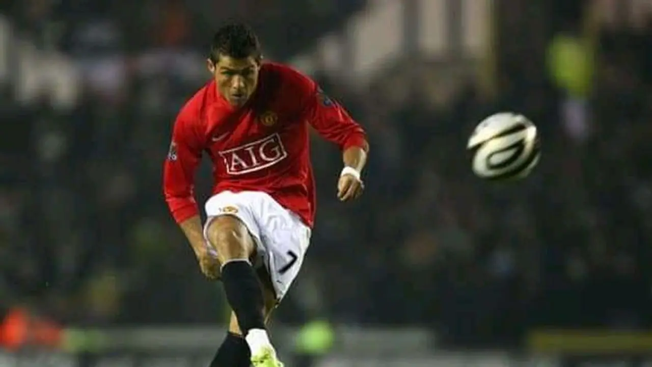 Did you know Ronaldo traded his Porche during first Man United spell? Reason will baffle you