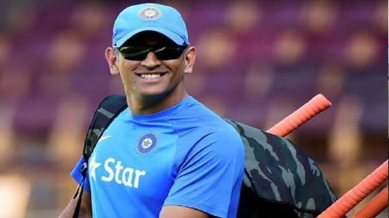 ধোনির জন্মদিনে শুভেচ্ছা জানালেন কোহলি, রোহিত থেকে শুরু করে ভারতীয় ক্রিকেটাররা ধোনির জন্মদিনে শুভেচ্ছা জানালেন কোহলি, রোহিত থেকে শুরু করে ভারতীয় ক্রিকেটাররা