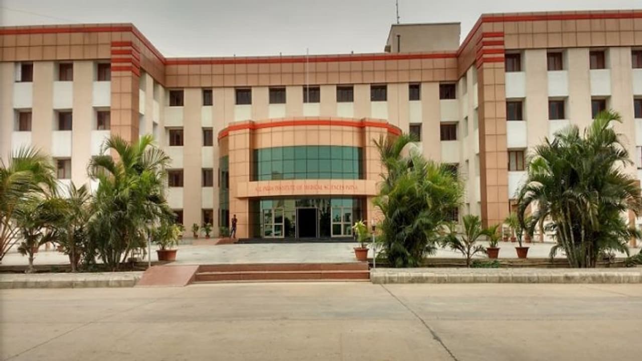 पटना में सरकारी नौकरी का मौका : बिना परीक्षा होगा सेलेक्शन, हर महीने 2.50 लाख तक सैलरी पटना में सरकारी नौकरी का मौका : बिना परीक्षा होगा सेलेक्शन, हर महीने 2.50 लाख तक सैलरी