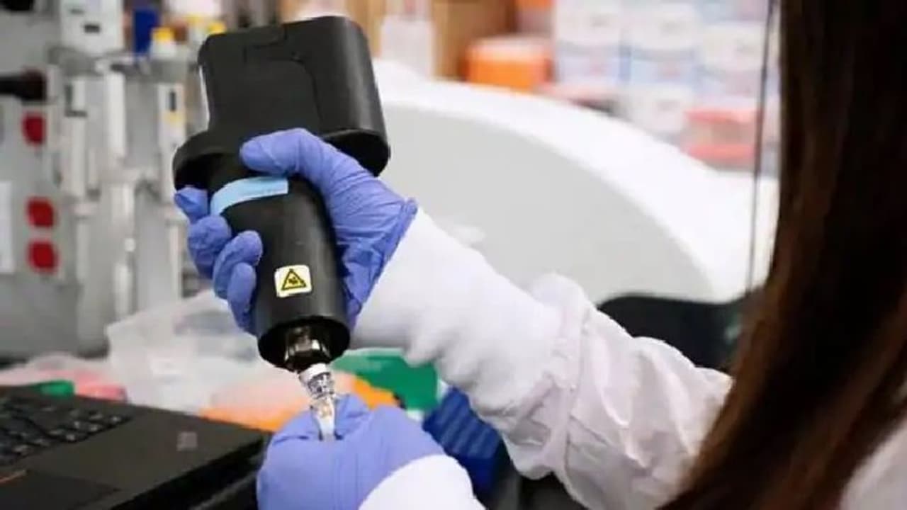 AIIMS will have trial of corona vaccine today, clinical trial has been selected for 13 hospitals in the country AIIMS will have trial of corona vaccine today, clinical trial has been selected for 13 hospitals in the country