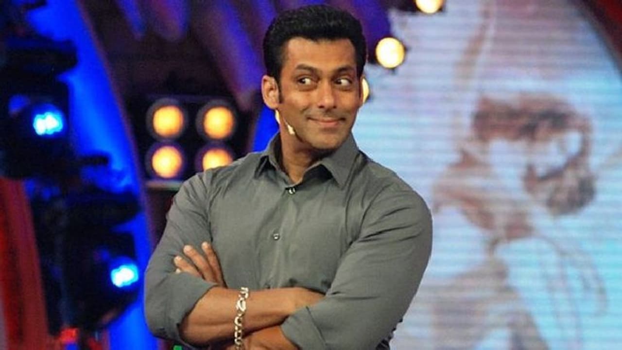 ఒక్కో ఎపిసోడ్కు 16 కోట్ల పేమెంట్.. కండల వీరుడి రేంజే వేరు! ఒక్కో ఎపిసోడ్కు 16 కోట్ల పేమెంట్.. కండల వీరుడి రేంజే వేరు!