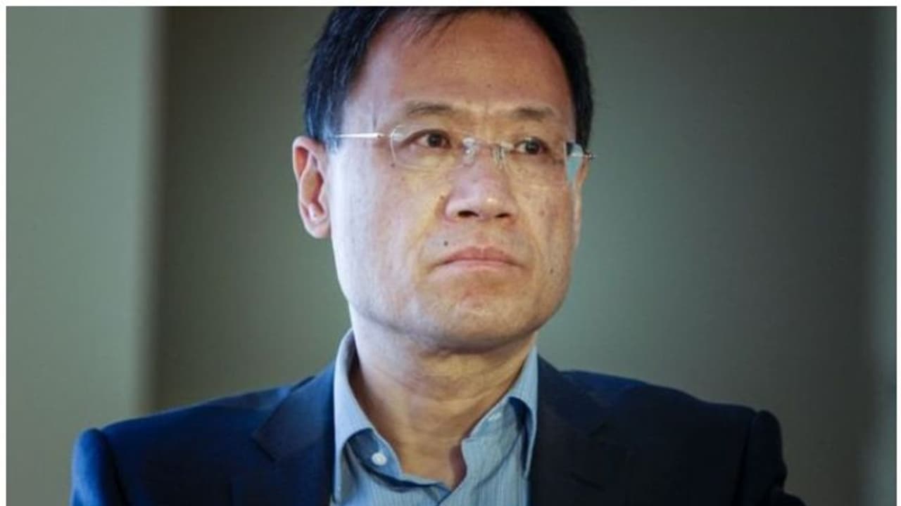 ഷി ജിൻ പിങിനെ വിമർശിച്ച പ്രൊഫസർക്കെതിരെ അനാശാസ്യത്തിന് കേസ്; ആരാണ് ചൈന തുറുങ്കിലടച്ച പ്രൊഫ. സു സാങ്റൺ? ഷി ജിൻ പിങിനെ വിമർശിച്ച പ്രൊഫസർക്കെതിരെ അനാശാസ്യത്തിന് കേസ്; ആരാണ് ചൈന തുറുങ്കിലടച്ച പ്രൊഫ. സു സാങ്റൺ?