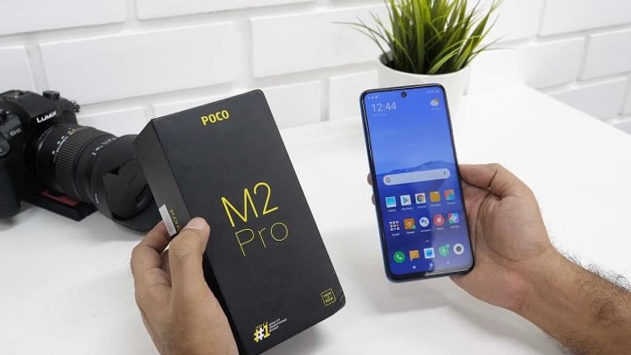 4 रियर कैमरे के साथ लॉन्च हुआ POCO M2 Pro, जानें कीमत और स्पेसिफिकेशन्स 4 रियर कैमरे के साथ लॉन्च हुआ POCO M2 Pro, जानें कीमत और स्पेसिफिकेशन्स