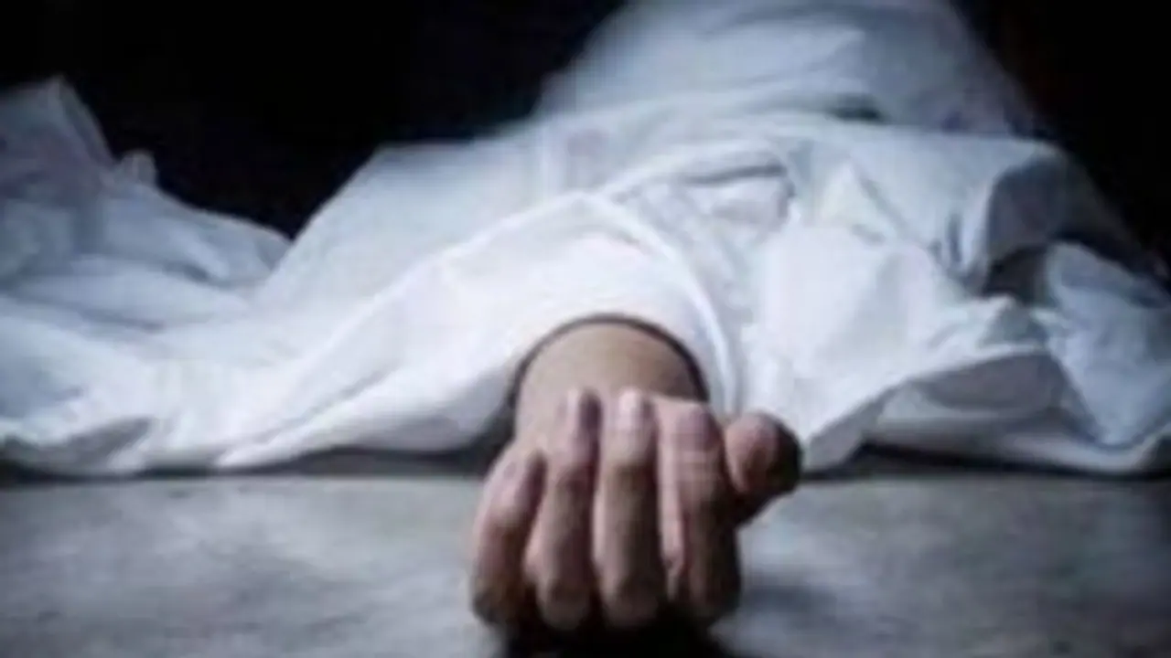 'পরমাত্মার সঙ্গে মিলিত হতে চললাম', বলাগড়ে মা ও ছেলের মৃত্যুতে ঘনাচ্ছে রহস্য