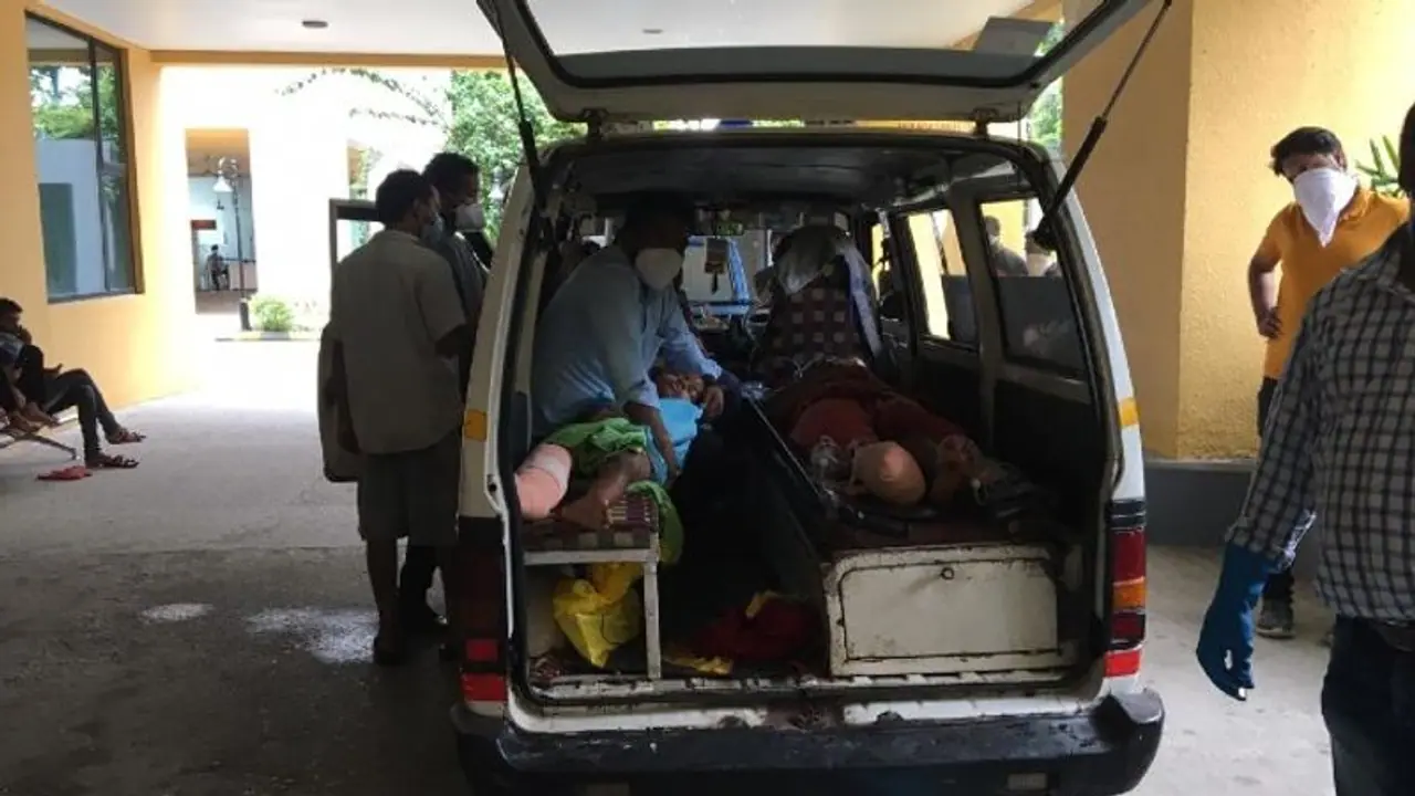 করোনায় মৃত্যু স্বামীর , দুই সন্তানকে নিয়ে রেললাইনে মরণঝাঁপ স্ত্রীর করোনায় মৃত্যু স্বামীর , দুই সন্তানকে নিয়ে রেললাইনে মরণঝাঁপ স্ত্রীর