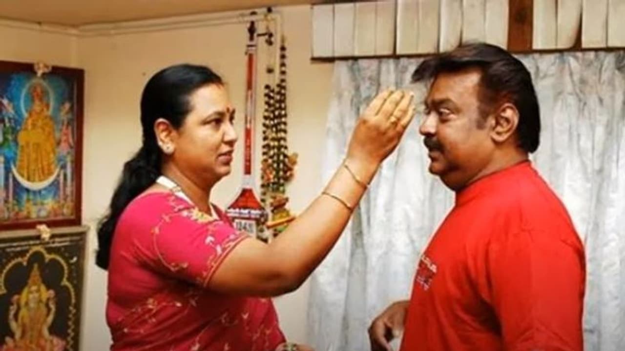 விரைவில் விஜயகாந்த் பிரச்சாரம் செய்வார்.. களத்திற்கு தாயாரானது தேமுதிக.. பிரேமலதா அதிரடி மேல் அதிரடி. விரைவில் விஜயகாந்த் பிரச்சாரம் செய்வார்.. களத்திற்கு தாயாரானது தேமுதிக.. பிரேமலதா அதிரடி மேல் அதிரடி.