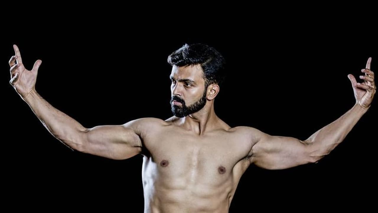 ফের নক্ষত্রপতন, আত্মহত্যায় মৃত্যু জনপ্রিয় অভিনেতার ফের নক্ষত্রপতন, আত্মহত্যায় মৃত্যু জনপ্রিয় অভিনেতার