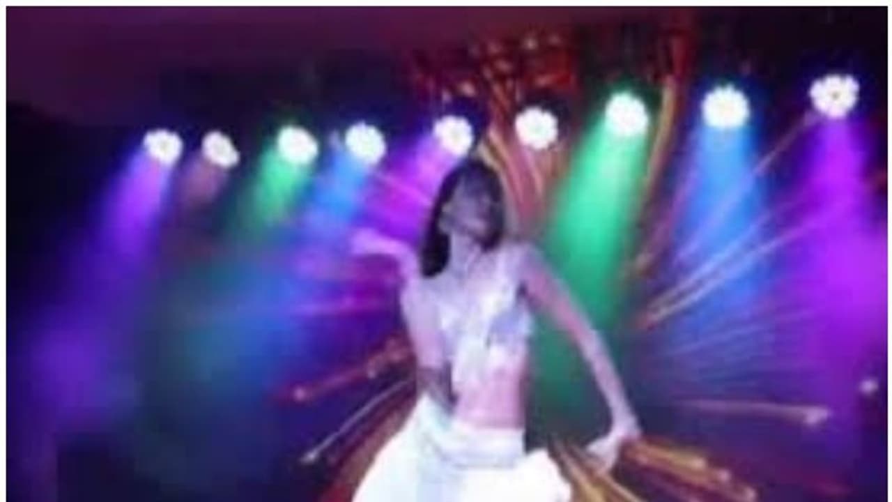 രാജാപ്പാറ നിശാപാർട്ടിയും ബെല്ലിഡാന്‍സും: കോണ്‍ഗ്രസിനെ പ്രതിരോധത്തിലാക്കി നേതാവിന്‍റെ അറസ്റ്റ്