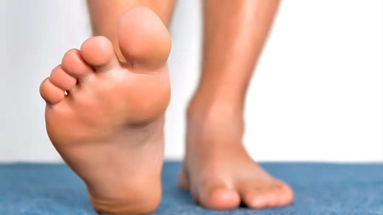 शरीर के इन अंगों को देखकर जानिए किसे मिल सकता है किस्मत का साथ और कौन होगा बदकिस्मत? शरीर के इन अंगों को देखकर जानिए किसे मिल सकता है किस्मत का साथ और कौन होगा बदकिस्मत?