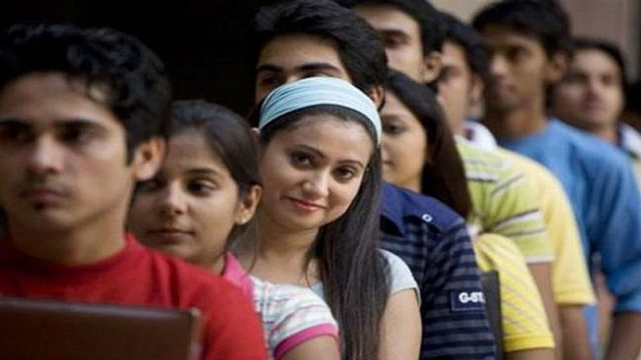 কঠিন সময়ে সুবর্ণ সুযোগ, ২০০০ শূন্যপদে নিয়োগ শুরু রাজ্যে কঠিন সময়ে সুবর্ণ সুযোগ, ২০০০ শূন্যপদে নিয়োগ শুরু রাজ্যে