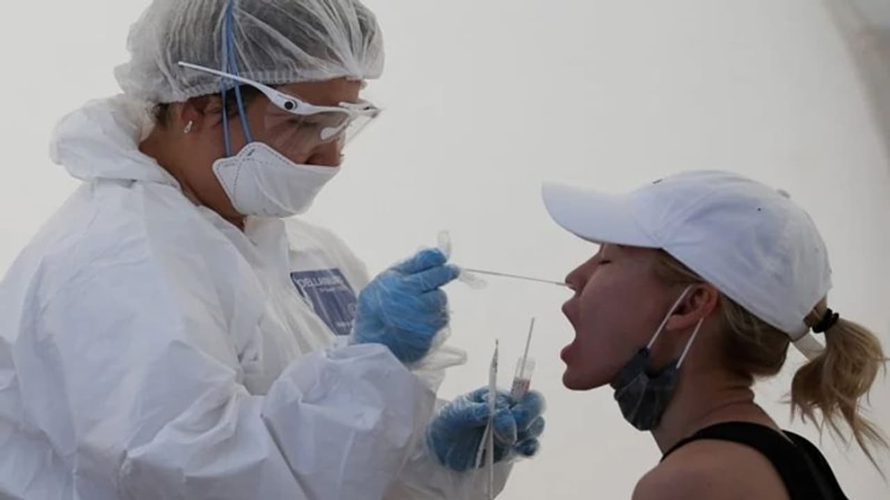 అనంతపురంలో విజృంభిస్తున్న కరోనా: ఏపీలో 25,422కి చేరిన కేసులు అనంతపురంలో విజృంభిస్తున్న కరోనా: ఏపీలో 25,422కి చేరిన కేసులు