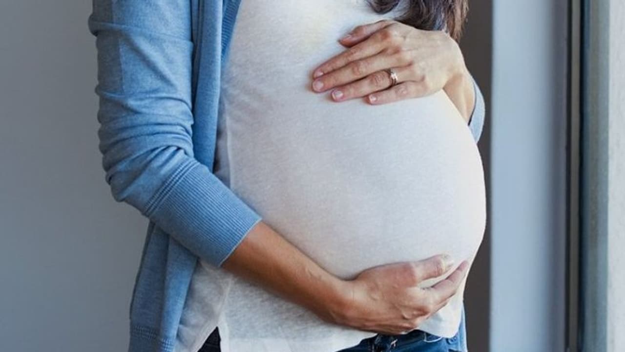 കൊവിഡ് 19 ഗര്‍ഭിണികളില്‍ നിന്ന് കുഞ്ഞുങ്ങളിലേക്ക് പകരുമോ? പുതിയ പഠനം...