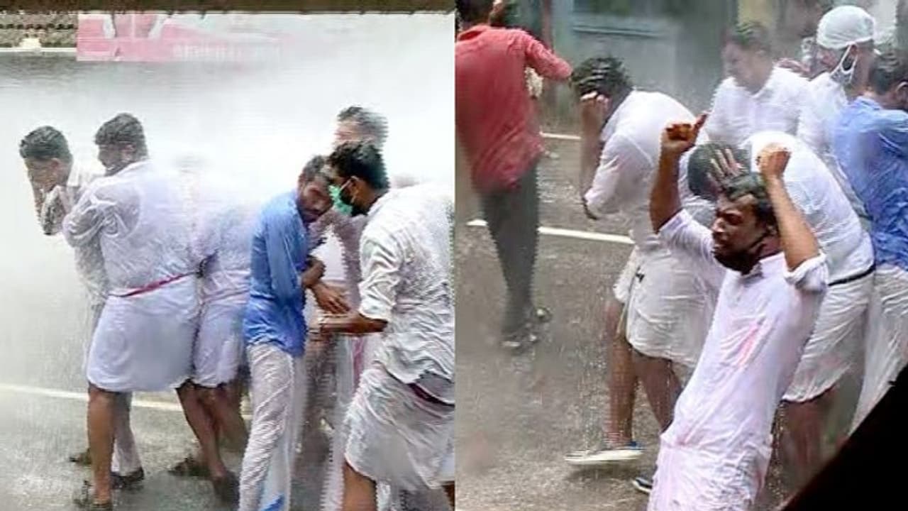 പിണറായിയിൽ മുഖ്യമന്ത്രിയുടെ വീട്ടിലേക്ക് നടത്തിയ യൂത്ത് കോൺഗ്രസ് മാർച്ചിലും സംഘർഷം പിണറായിയിൽ മുഖ്യമന്ത്രിയുടെ വീട്ടിലേക്ക് നടത്തിയ യൂത്ത് കോൺഗ്രസ് മാർച്ചിലും സംഘർഷം