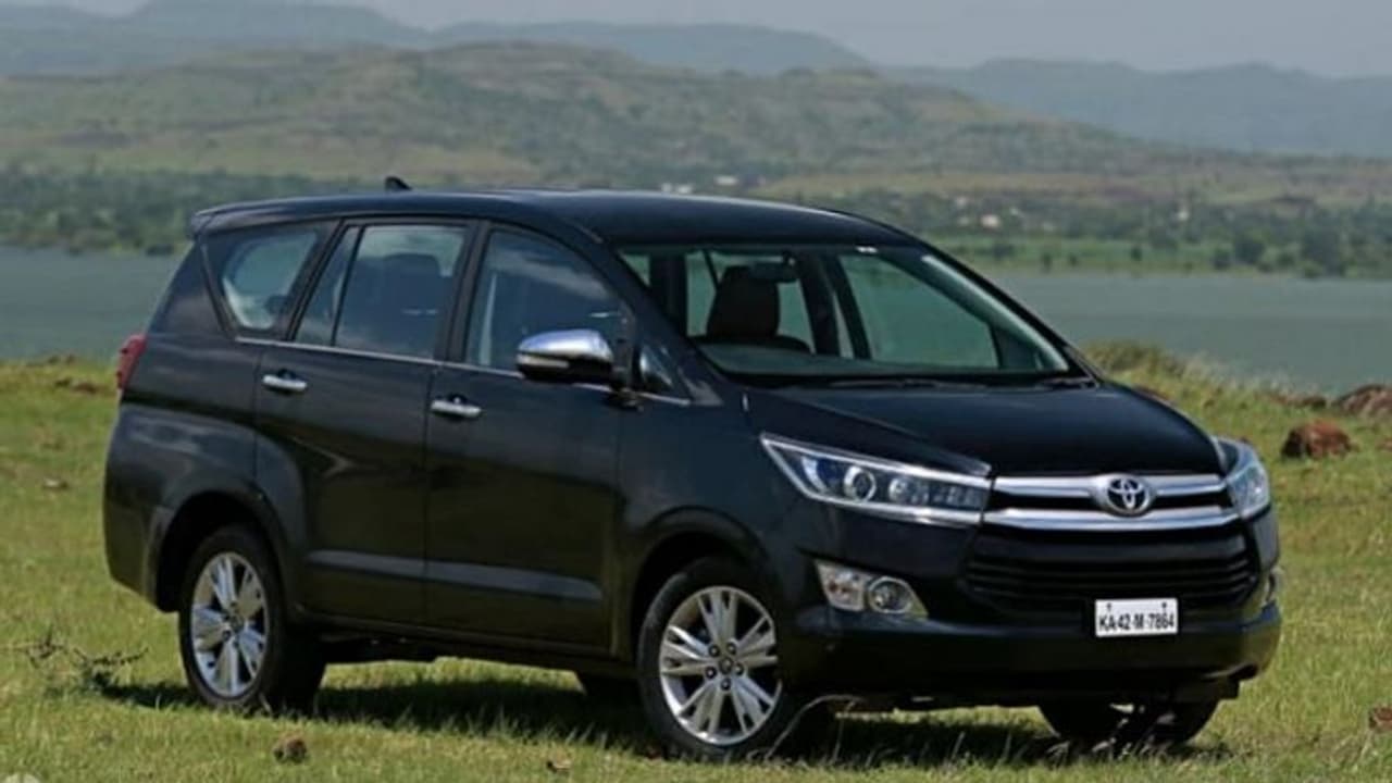 Innova Crysta का आने जा रहा है CNG वेरियंट, जानें कब तक हो सकती है लॉन्च Innova Crysta का आने जा रहा है CNG वेरियंट, जानें कब तक हो सकती है लॉन्च