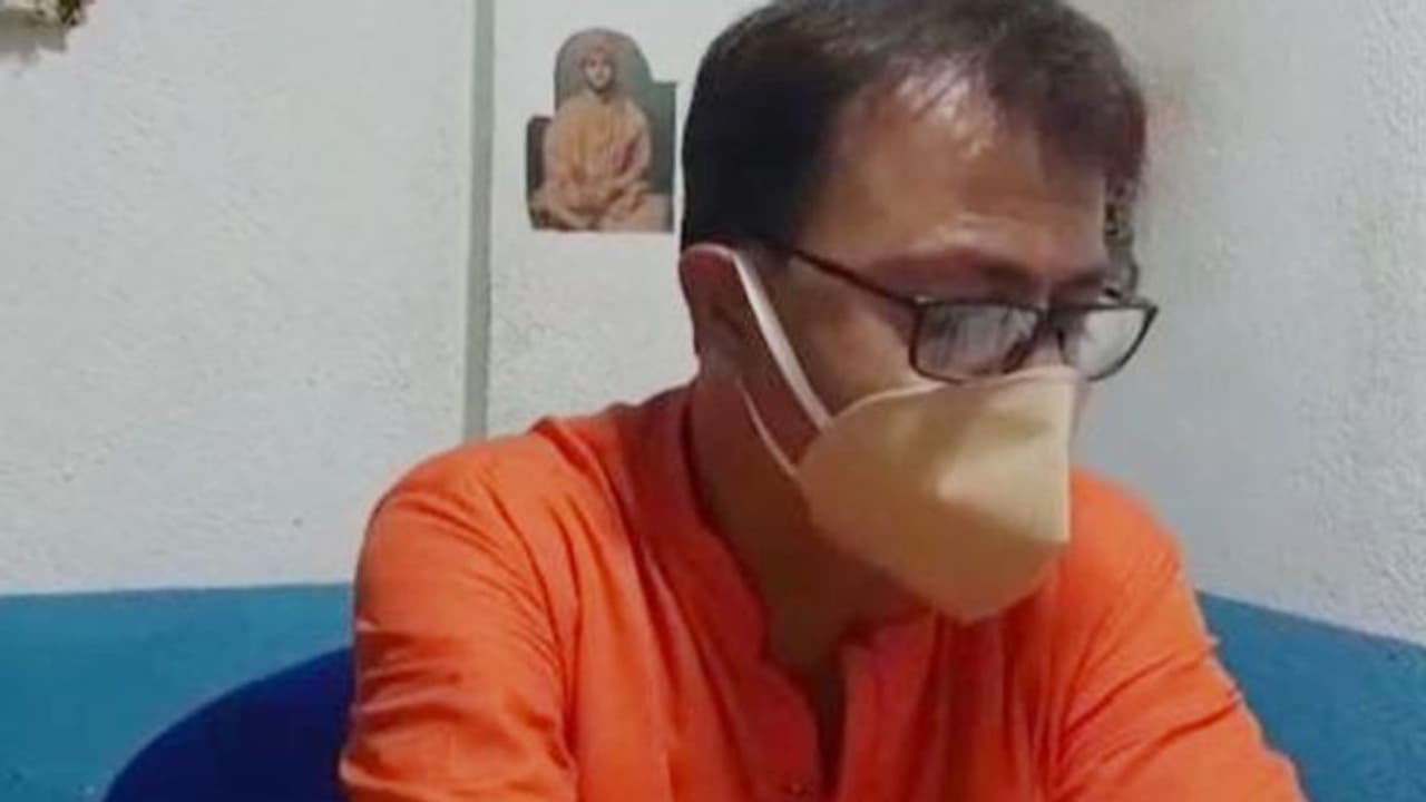 আমফান ক্ষতিপূরণের টাকা খরচ 'মধুচক্র' এ, তৃণমূল কাউন্সিলের বিরুদ্ধে চাঞ্চল্যকর অভিযোগ আমফান ক্ষতিপূরণের টাকা খরচ 'মধুচক্র' এ, তৃণমূল কাউন্সিলের বিরুদ্ধে চাঞ্চল্যকর অভিযোগ