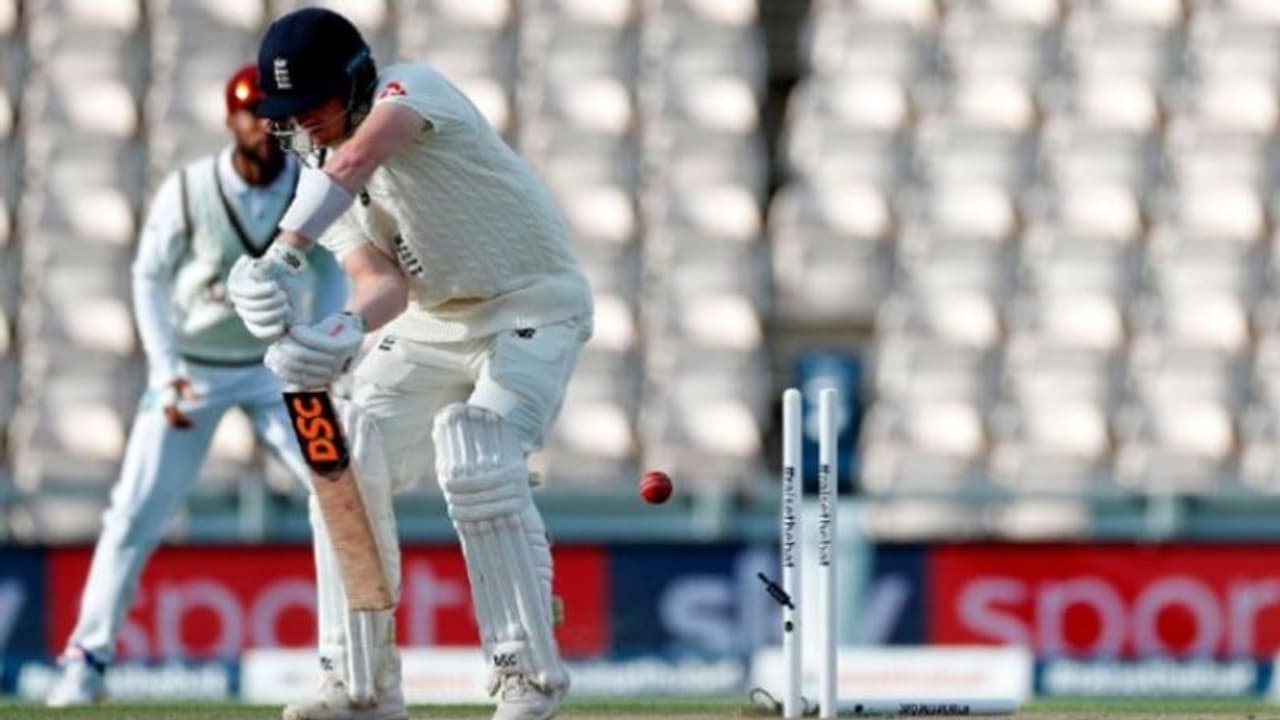 സതാംപ്ടണില് ഇംഗ്ലണ്ടിനെതിരെ വിന്ഡീസിന്റെ ഗംഭീര തിരിച്ചുവരവ്; ഇരു ടീമുകള്ക്കും ജയസാധ്യത സതാംപ്ടണില് ഇംഗ്ലണ്ടിനെതിരെ വിന്ഡീസിന്റെ ഗംഭീര തിരിച്ചുവരവ്; ഇരു ടീമുകള്ക്കും ജയസാധ്യത